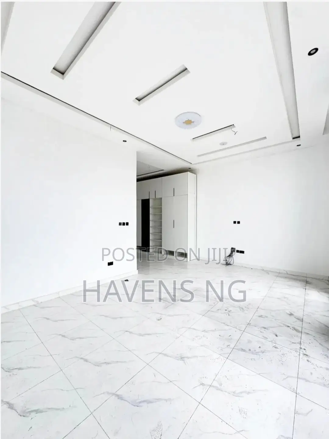 5bdrm Duplex in Sangotedo for sale in Sangotedo