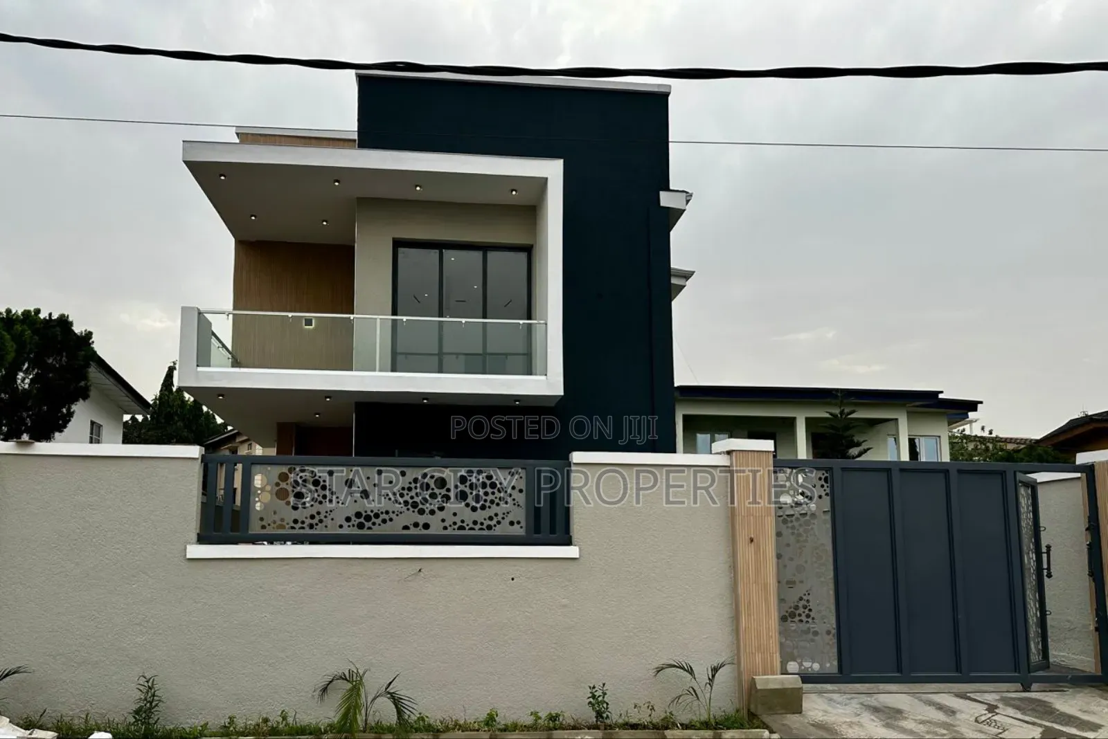 4bdrm Duplex in Maryland Ikeja Lagos, Shonibare Estate for sale in Shonibare Estate