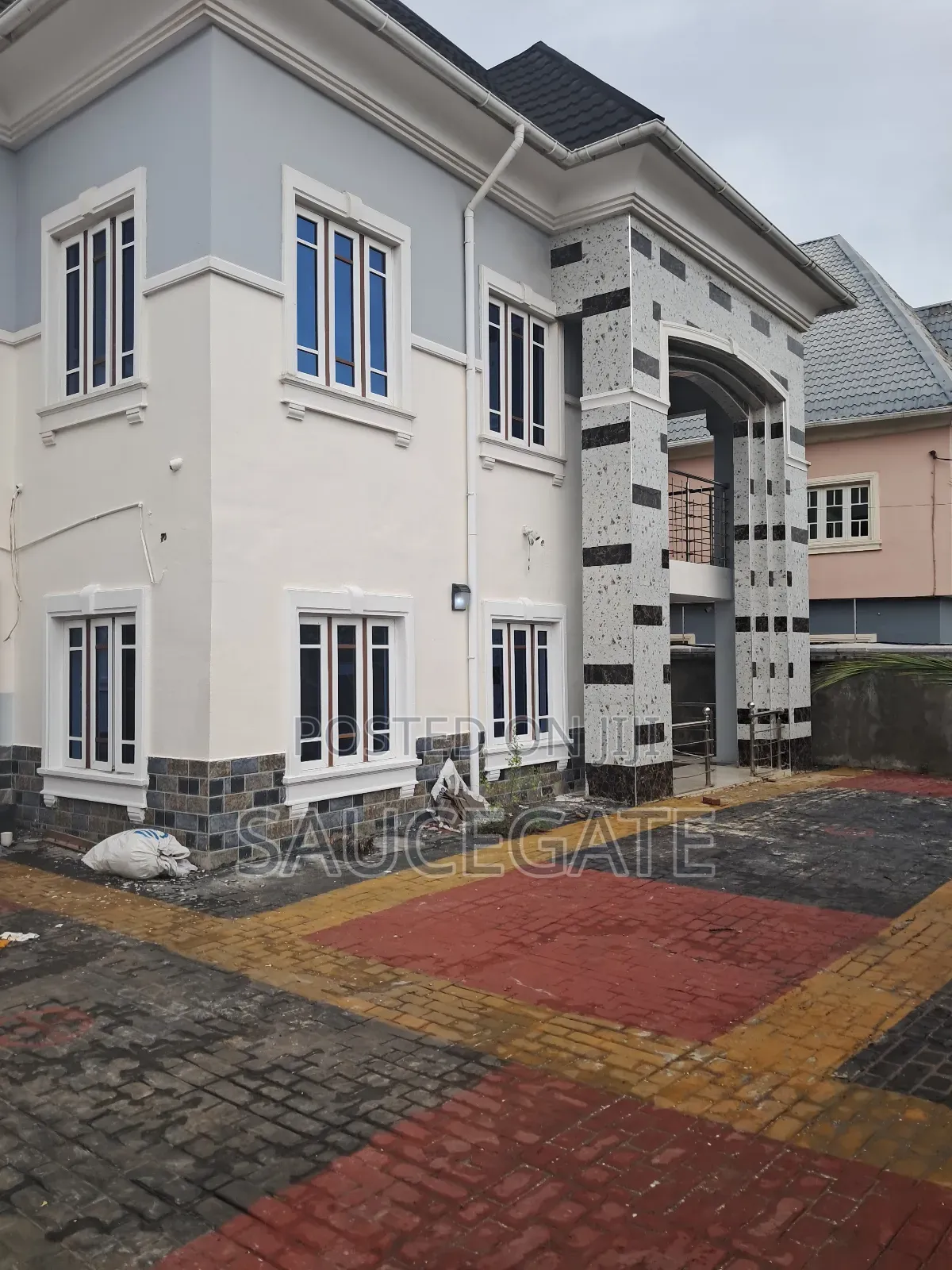 6bdrm House in Newsite Off.Navytown for sale in Satellite Town