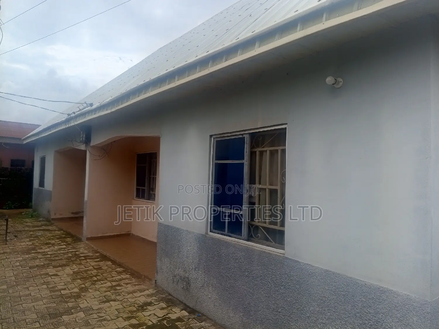 7bdrm Block of Flats in School Lane, Makurdi for sale in Makurdi
