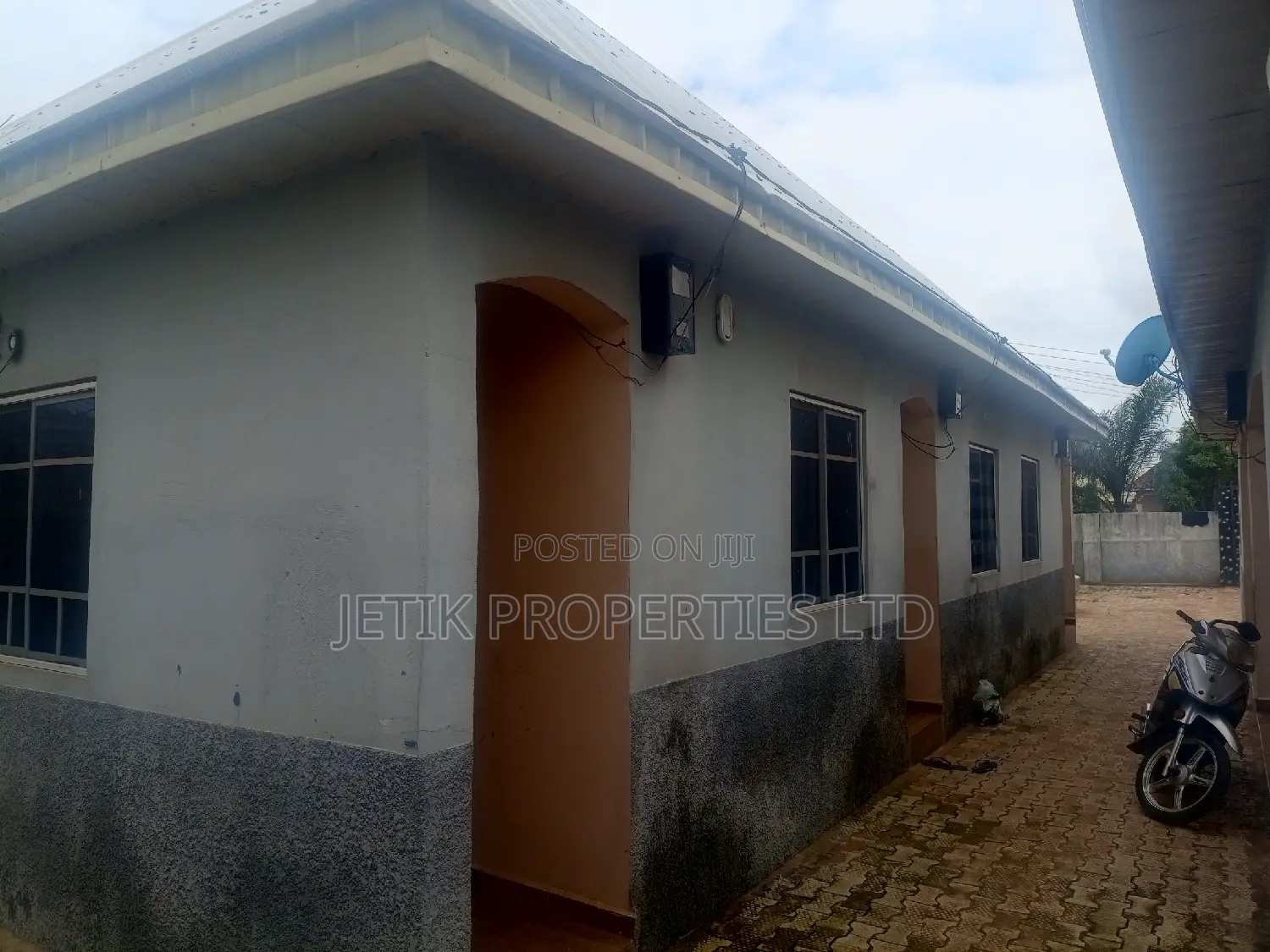 7bdrm Block of Flats in School Lane, Makurdi for sale in Makurdi