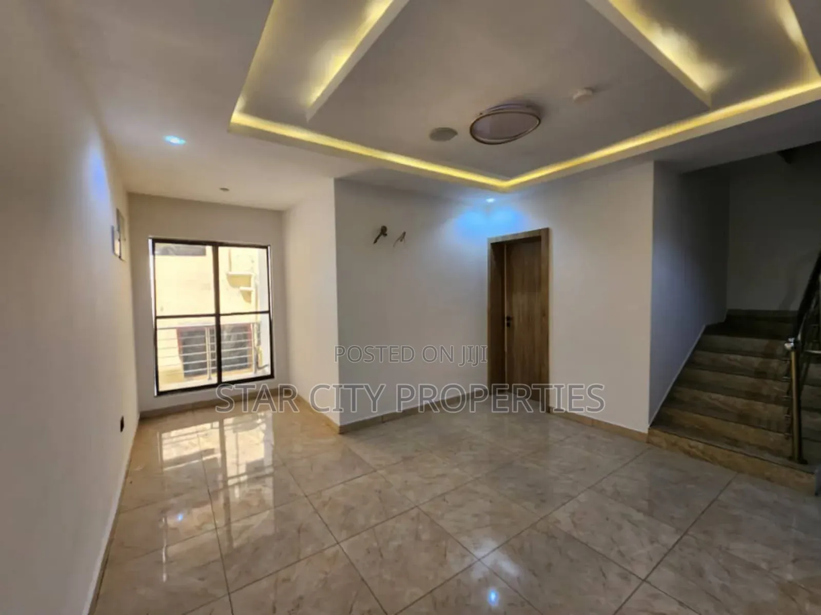 4bdrm Townhouse/Terrace in Surulere Lagos for sale in Surulere