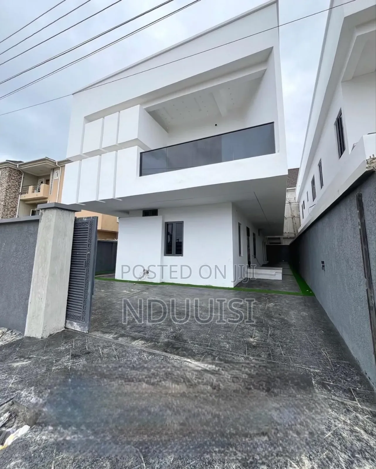 5bdrm Duplex in Ologolo for sale in Ologolo