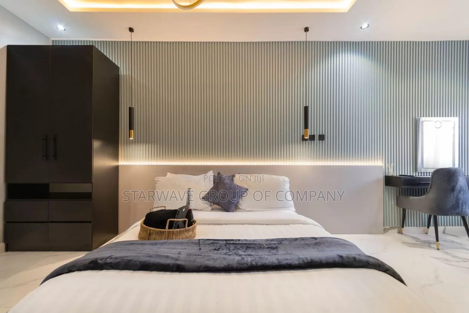 Luxurious One Bedroom Apartment With Snooker Board in Lekki Phase 1