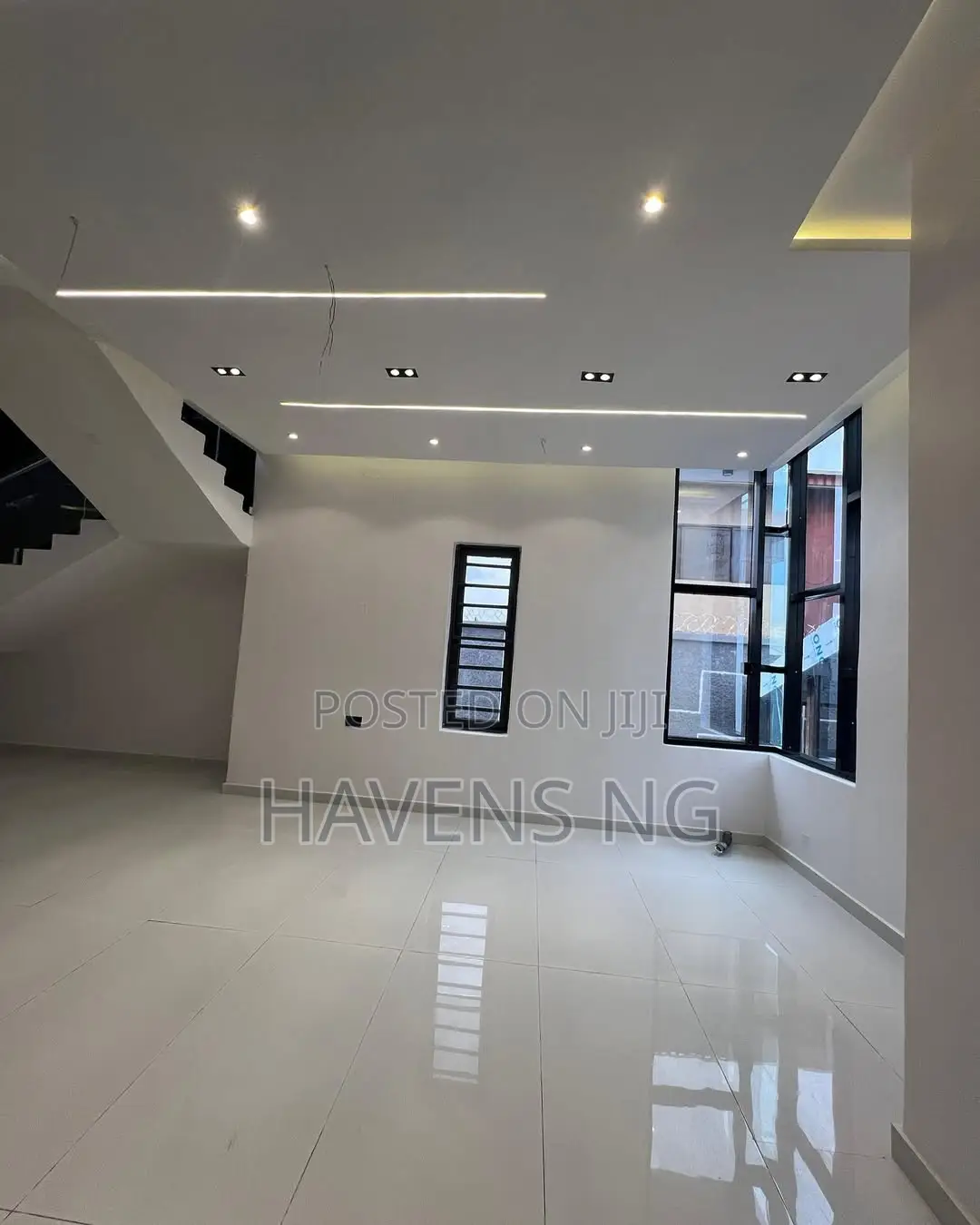 4bdrm Duplex in Oluyole for sale in Oluyole