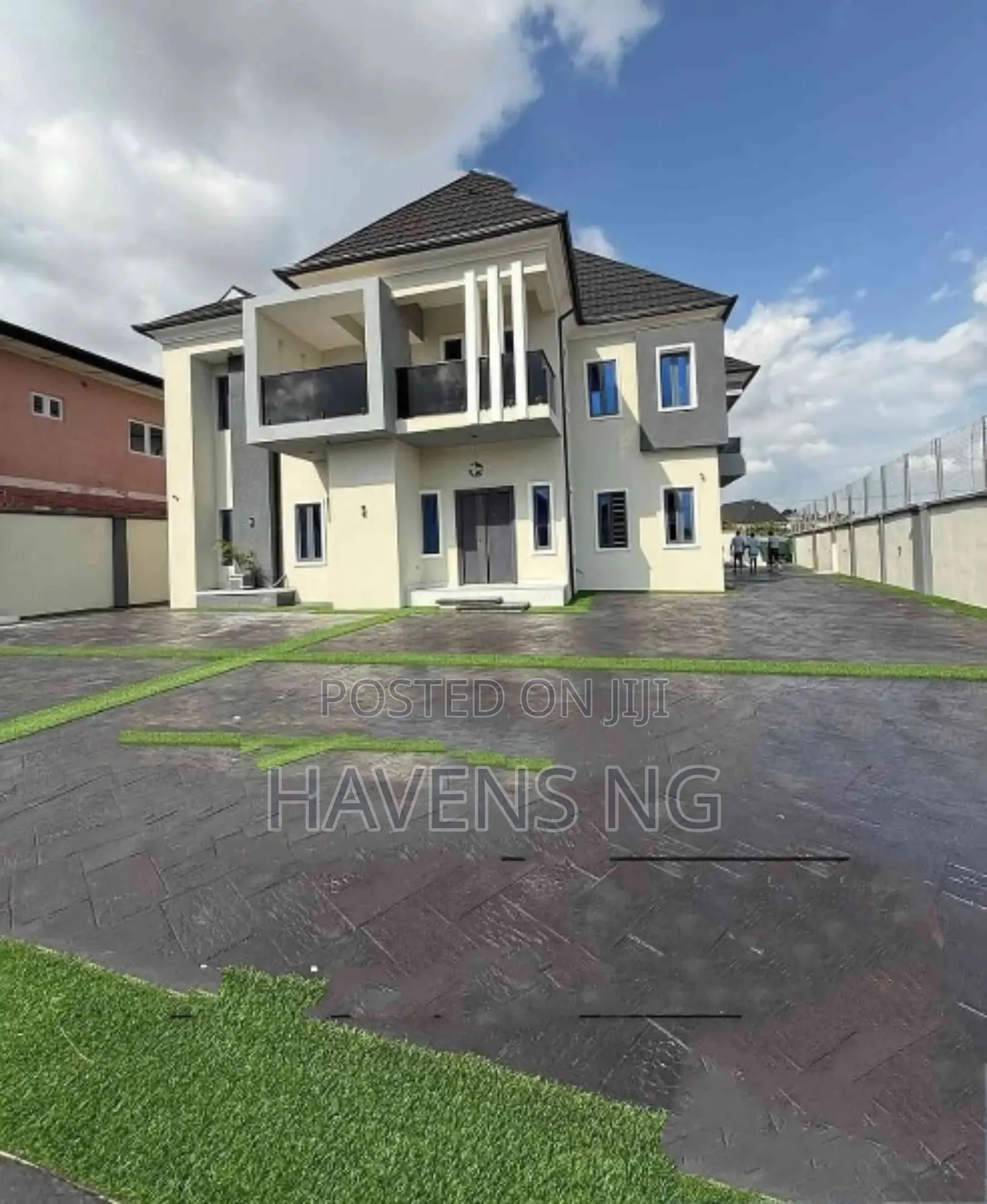 5bdrm Duplex in Oluyole for sale in Oluyole