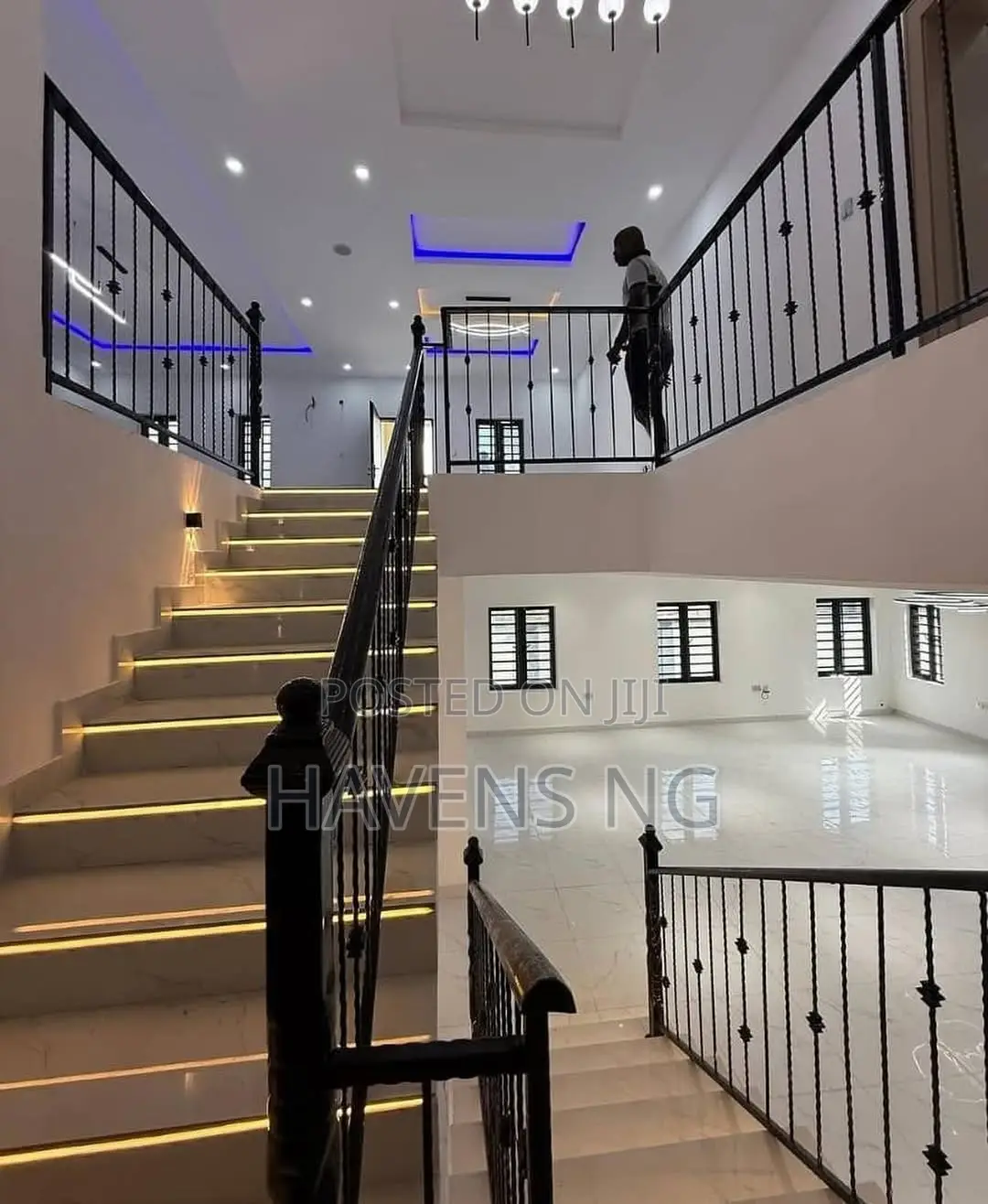 5bdrm Duplex in Oluyole for sale in Oluyole
