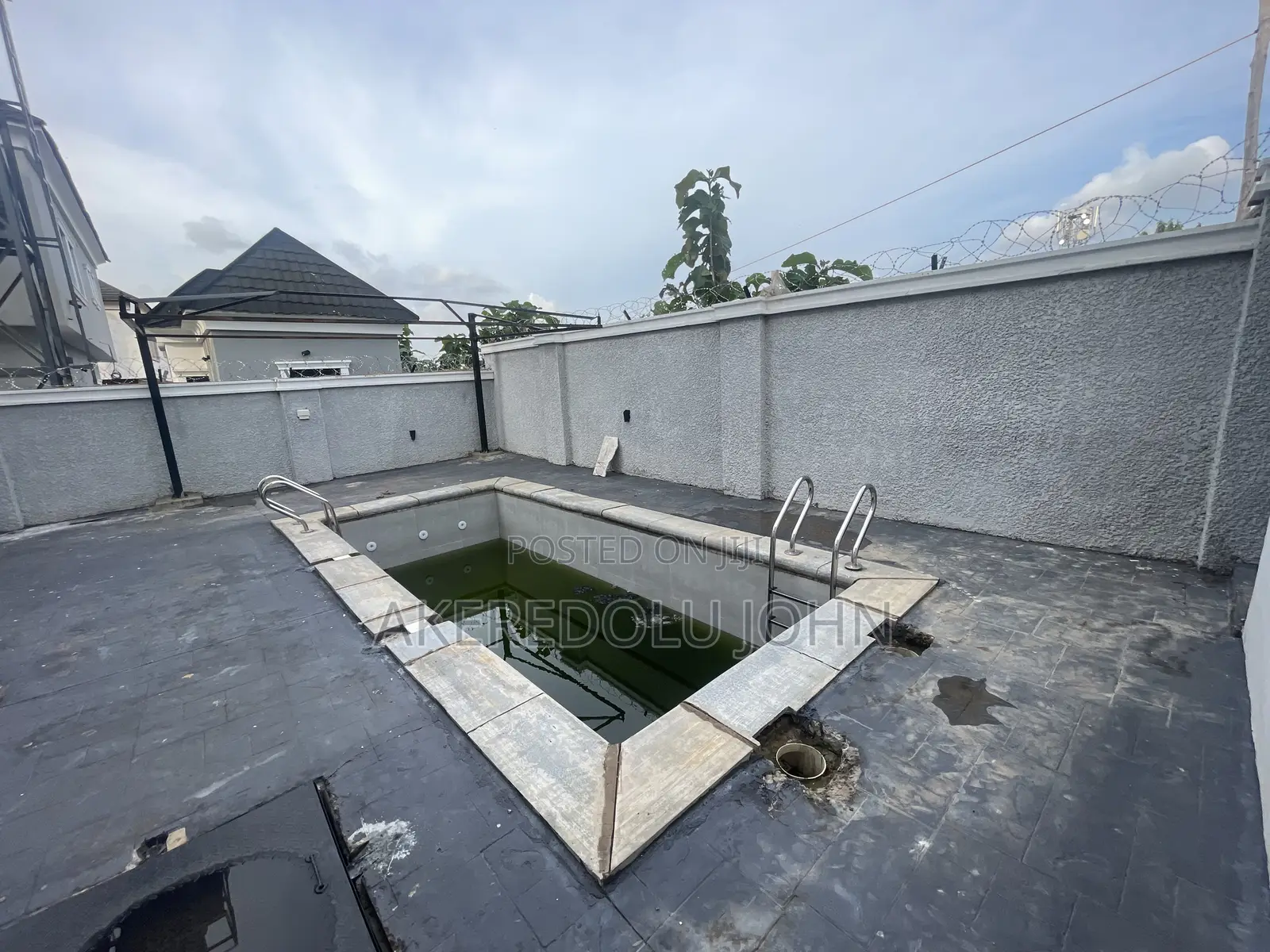 4bdrm Duplex in Dakwo District for sale in Dakwo District