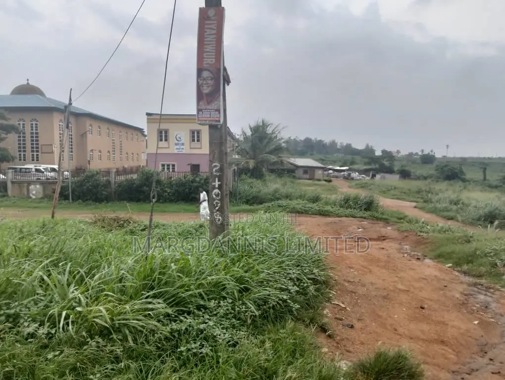 2 Acres (12 Plots) for Sale on the Express, Kasolori-Ikorodu in Ikorodu Garage