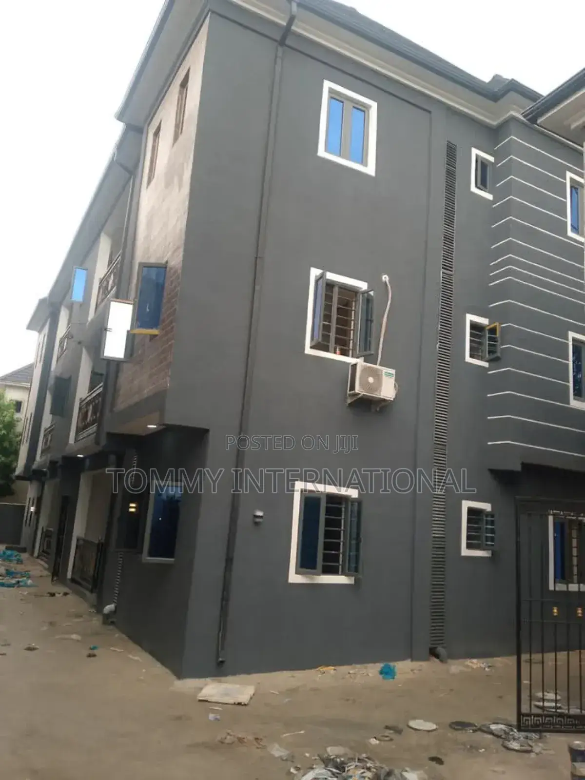 2bdrm Block of Flats in Queen'S Park Estate, Port-Harcourt for rent in Port-Harcourt