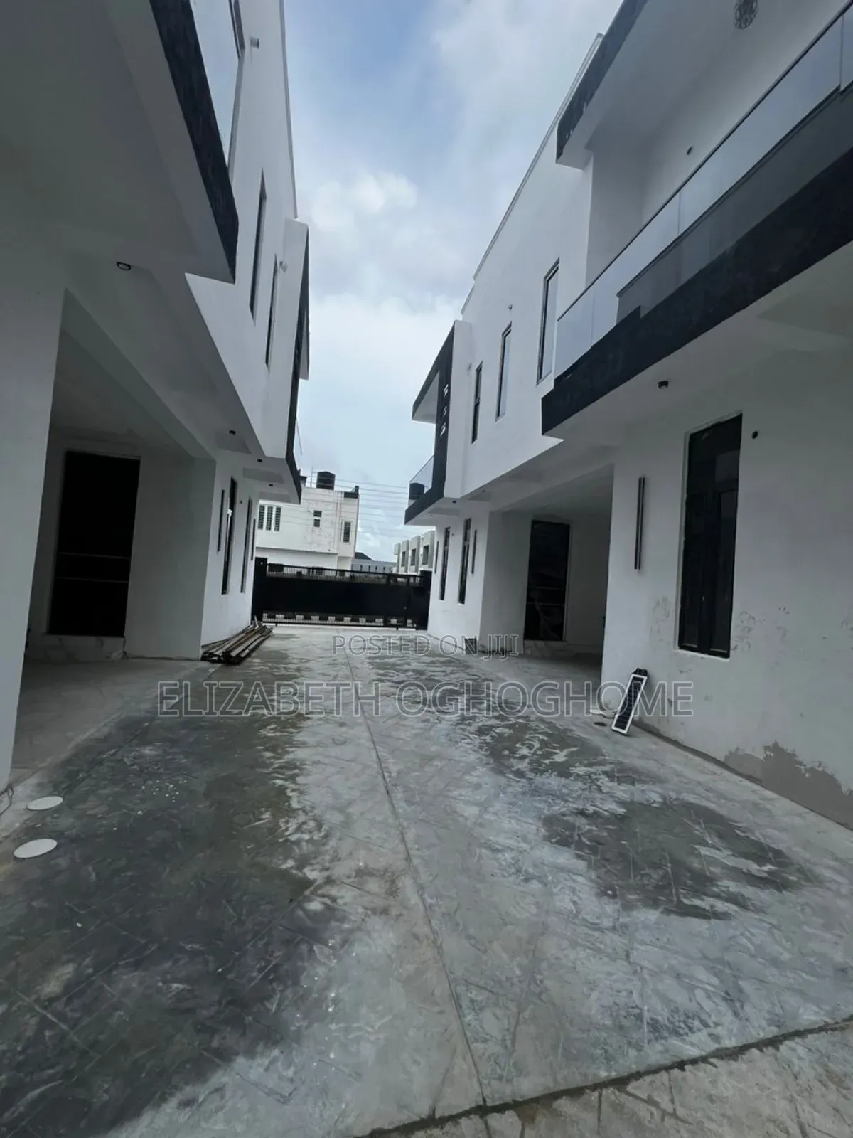 4bdrm Duplex in Ajah for sale in Ajah