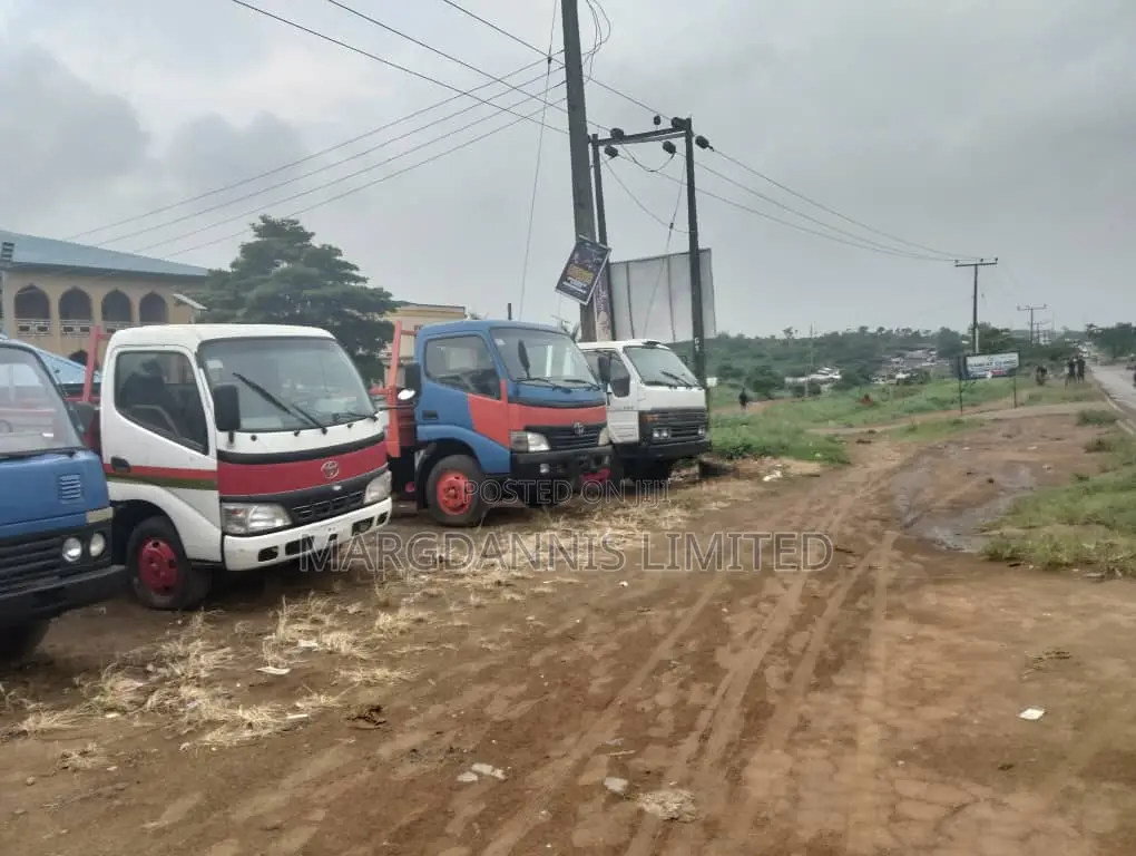 For Sale, 2 Plots of Land, Facing Ikorodu-Itokin Express in Ikorodu Garage