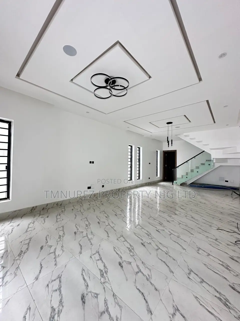 5bdrm Duplex in Osapa London for sale in Osapa london