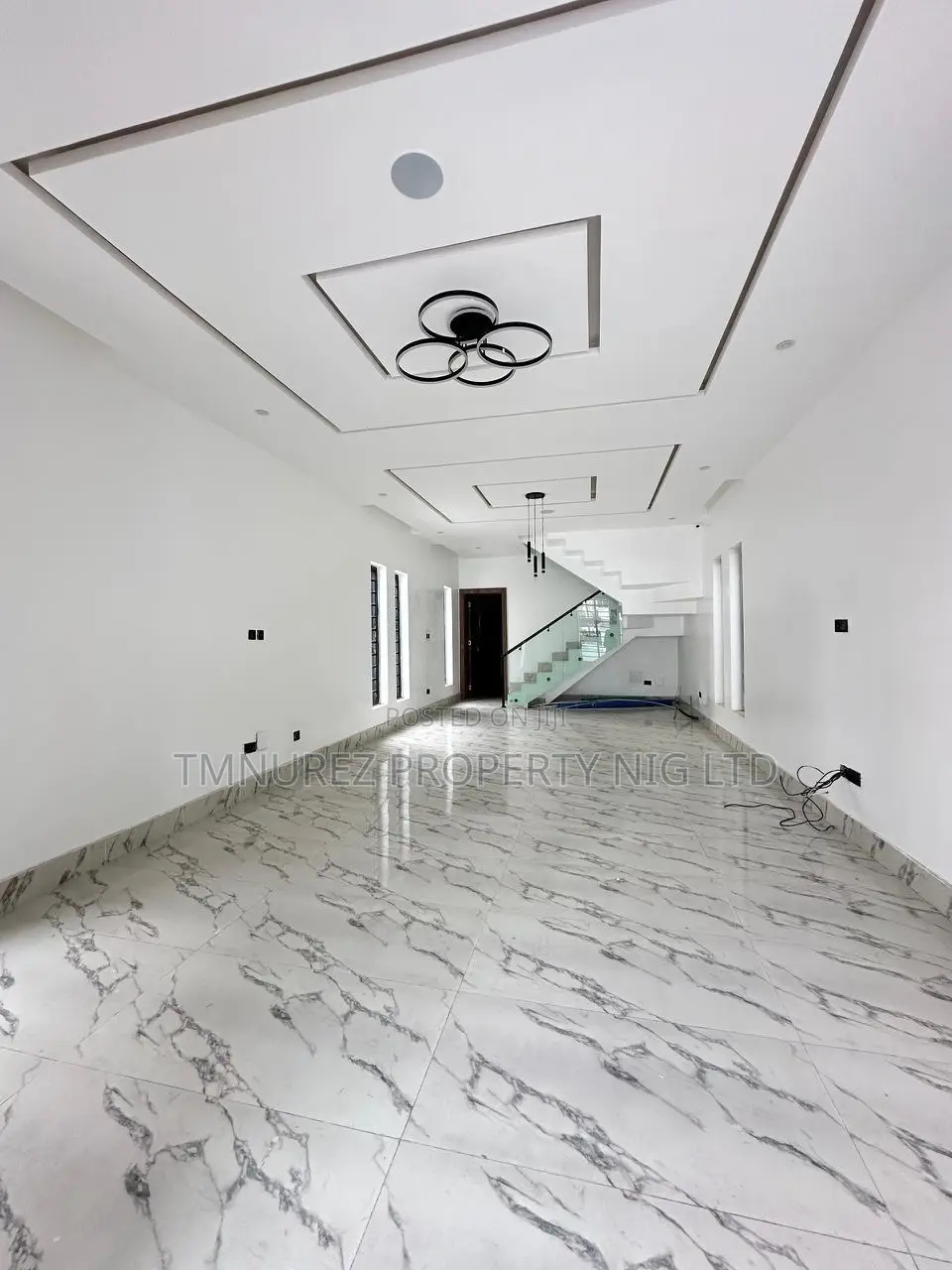 5bdrm Duplex in Osapa London for sale in Osapa london
