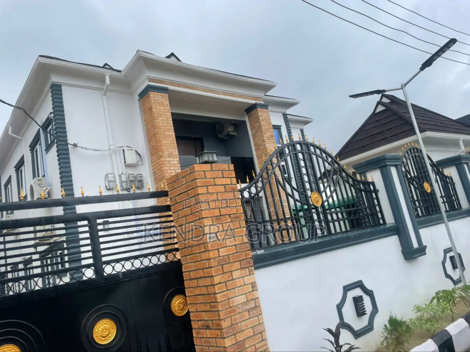 Furnished 3bdrm Block of Flats in Valley View, Ebute for rent in Ebute
