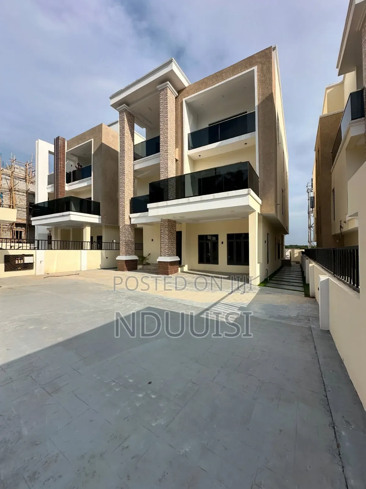 5bdrm Duplex in Gwarinpa for sale in Gwarinpa