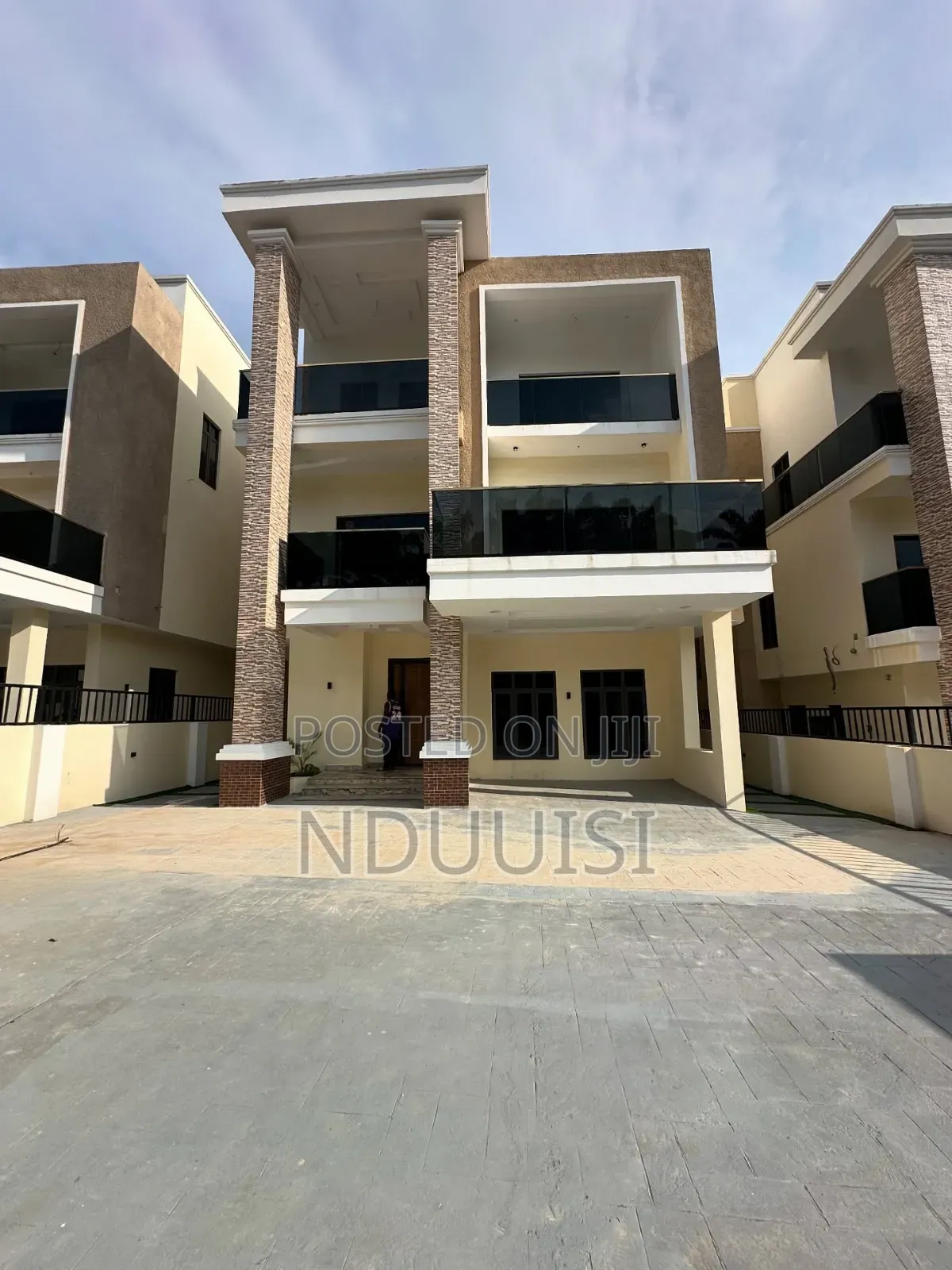 5bdrm Duplex in Gwarinpa for sale in Gwarinpa