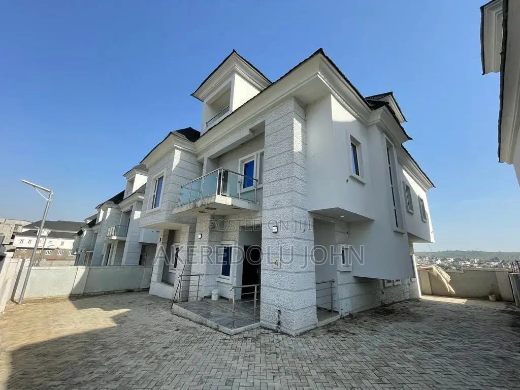 5bdrm Duplex in Guzape District for sale in Guzape District