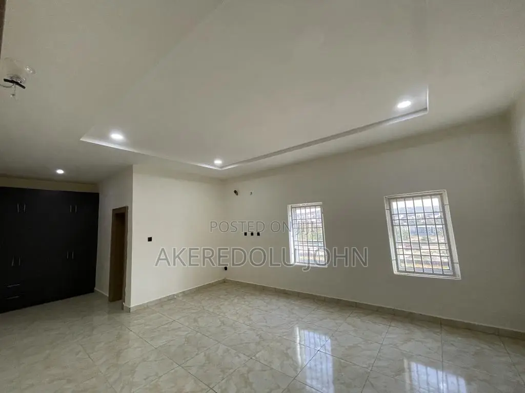 5bdrm Duplex in Guzape District for sale in Guzape District