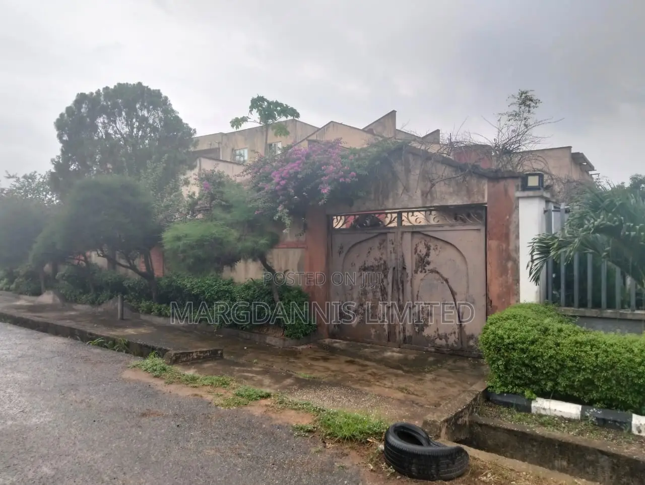 7bdrm Duplex in Gra 1, Ikorodu for sale in Ikorodu Garage