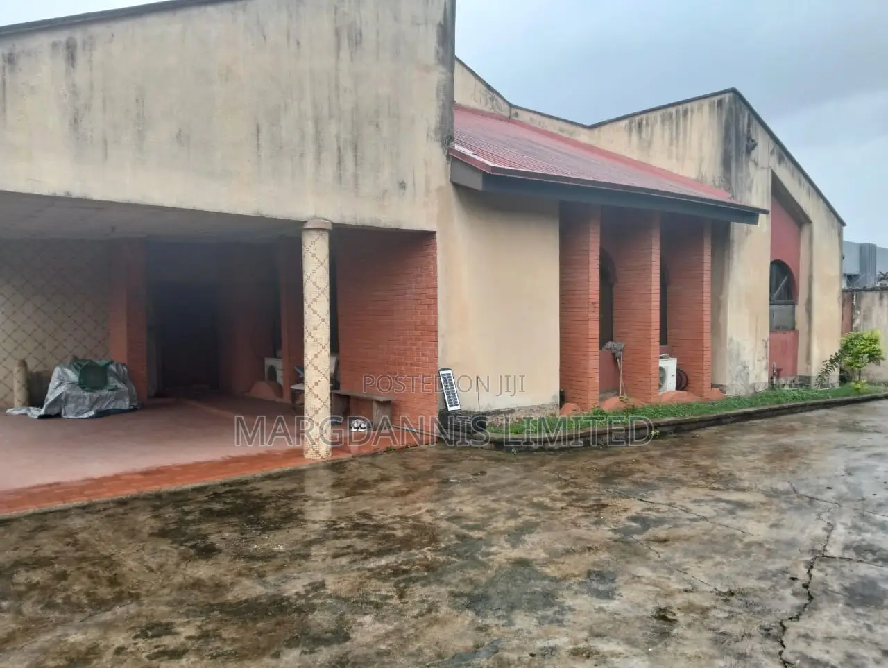 7bdrm Duplex in Gra 1, Ikorodu for sale in Ikorodu Garage