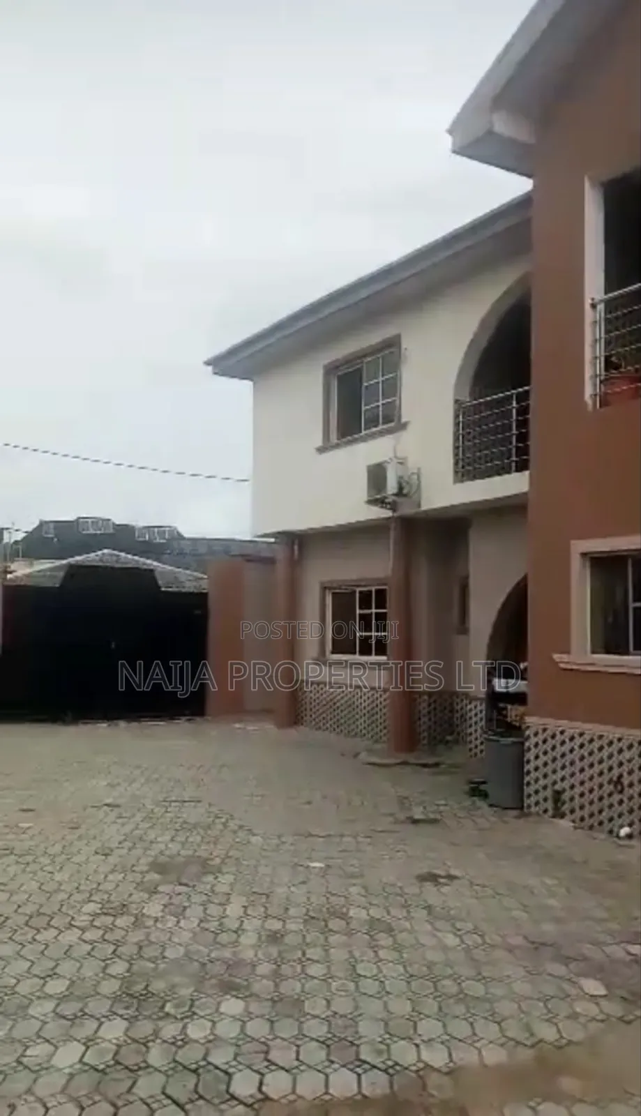 2bdrm Block of Flats in Langbasa, Ajah for sale in Ajah