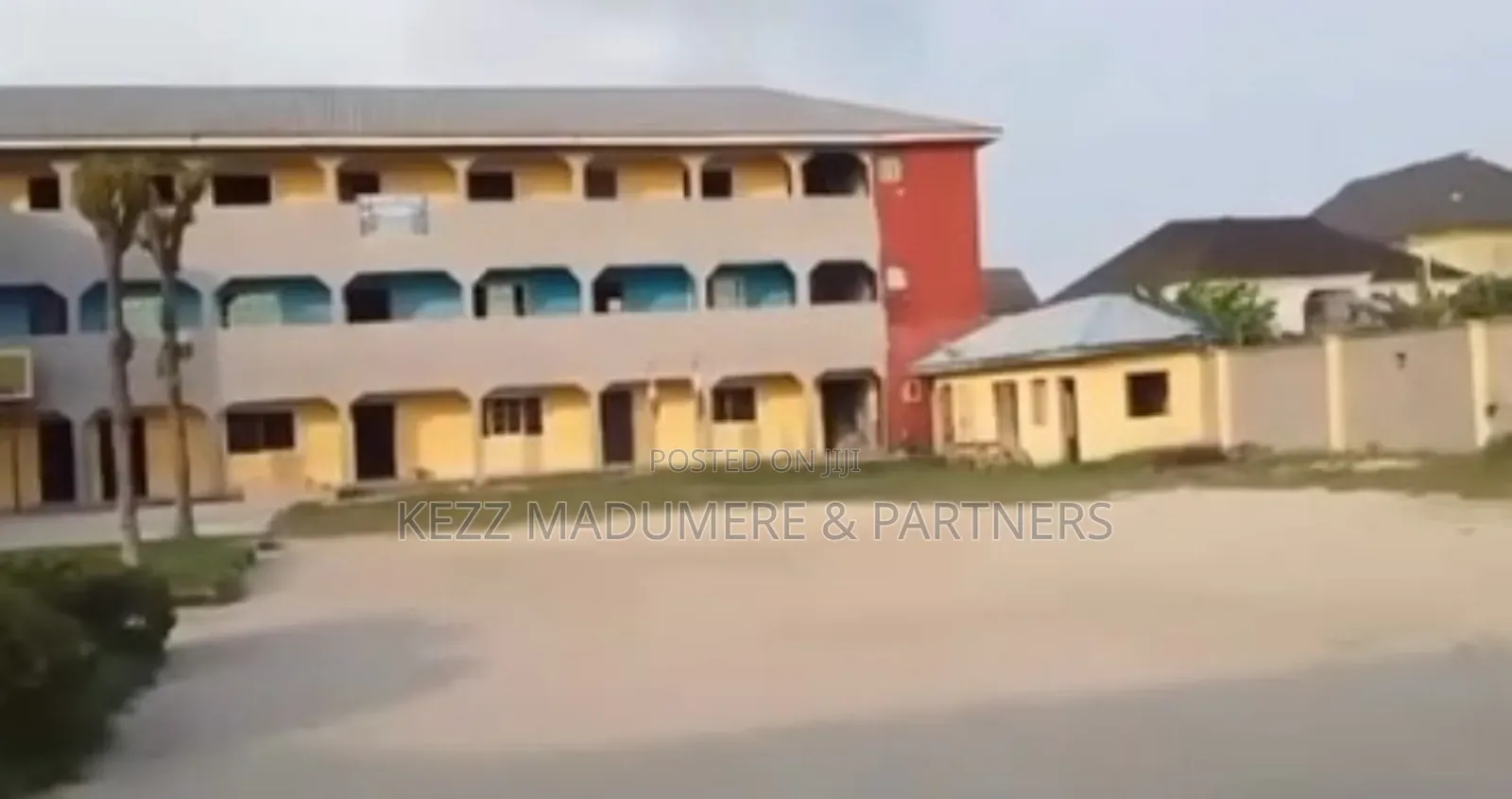 For Sale : Functional School in Port Harcourt in Port-Harcourt