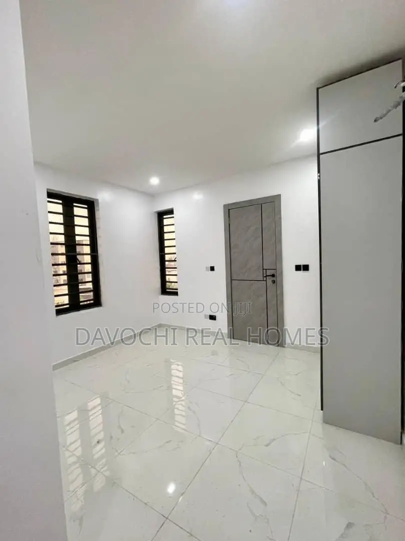 3bdrm Apartment in Freedom Way, Lekki for rent in Lekki Phase 1