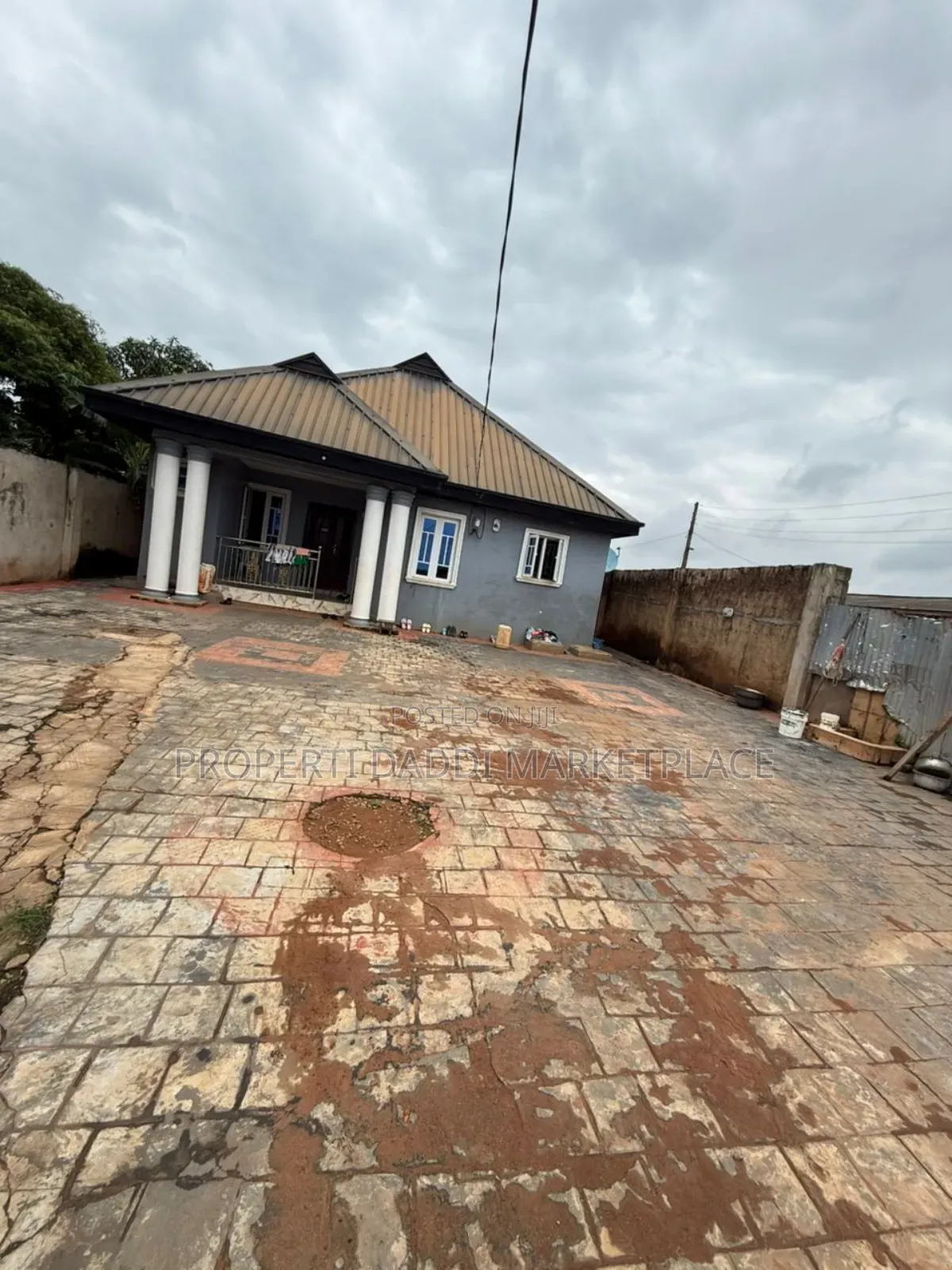 3bdrm Bungalow in Ayetoro for sale in Ayetoro