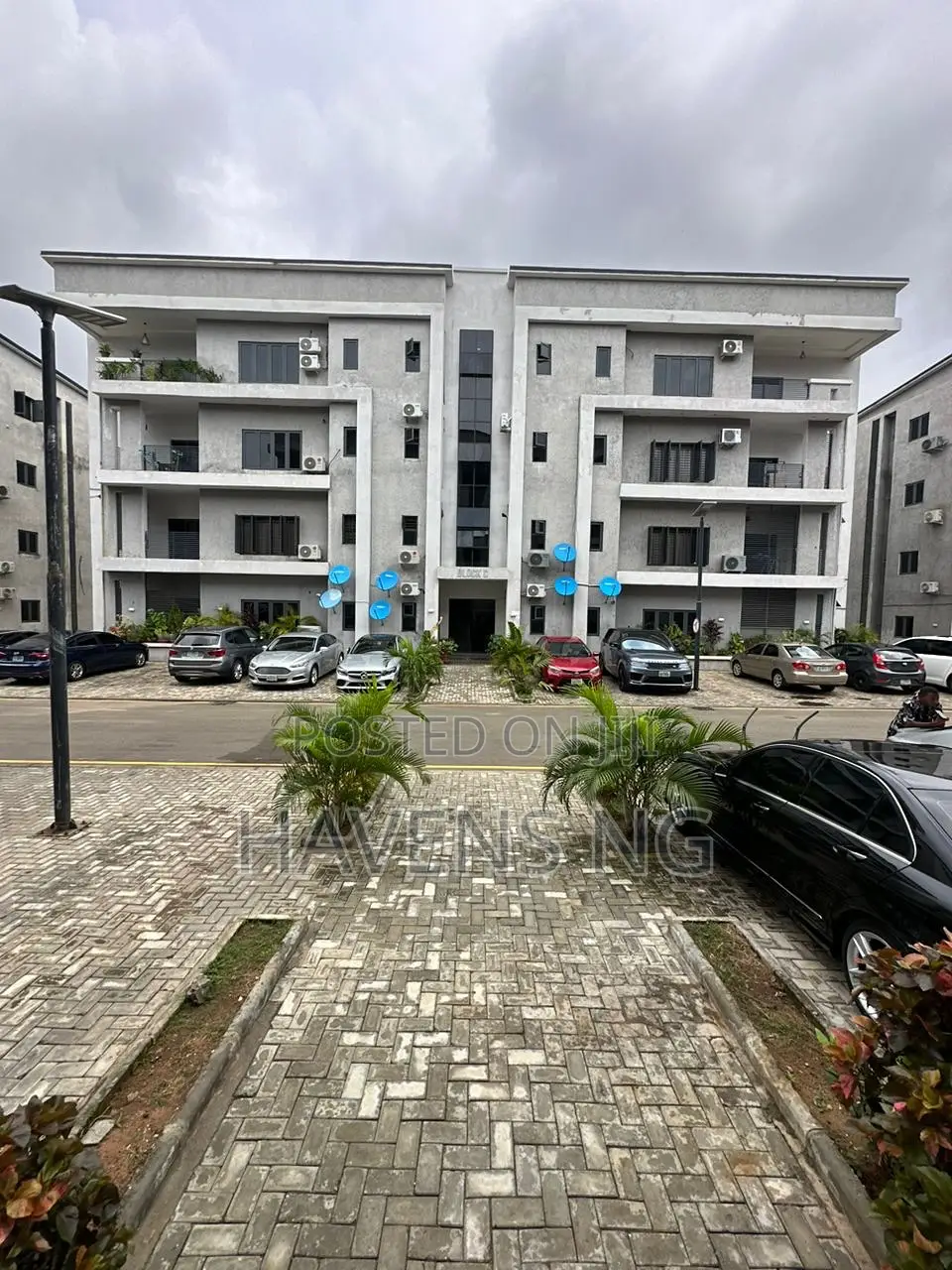 3bdrm Block of Flats in Apo Resettlement for sale in Apo Resettlement