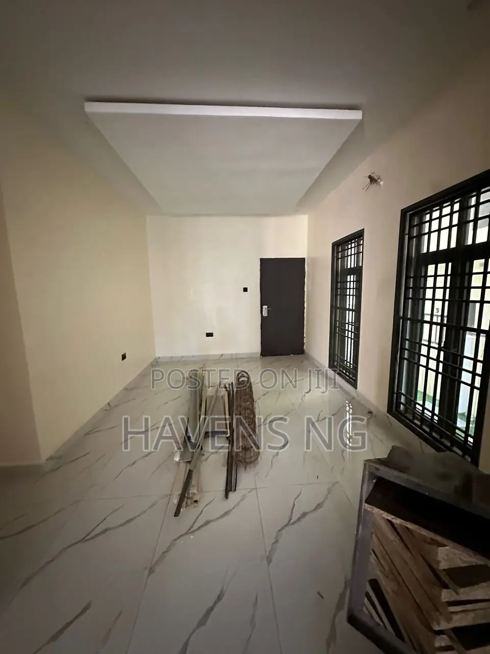 5bdrm Duplex in Life Camp for sale in Life Camp