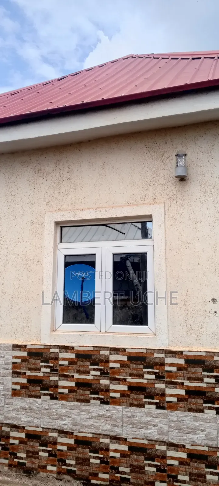5bdrm Block of Flats in Dutse-Alhaji for sale in Dutse-Alhaji