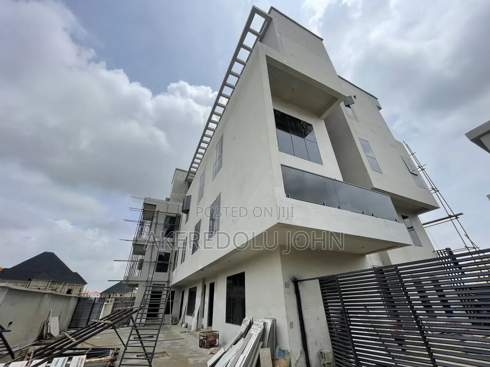 Furnished 3bdrm Block of Flats in Wuye for sale in Wuye
