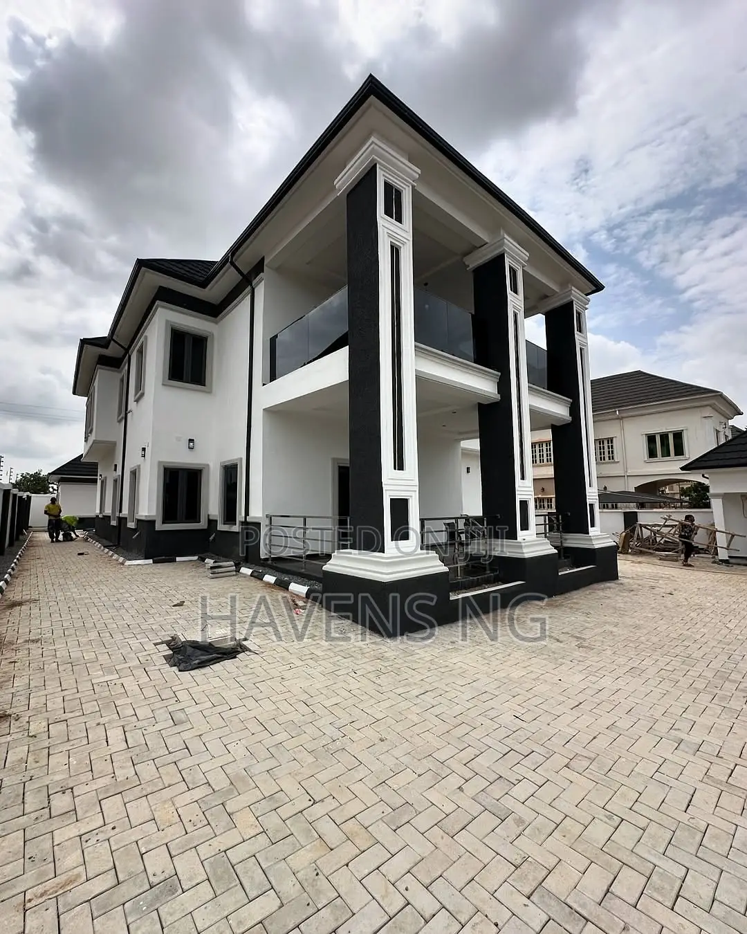 5bdrm Duplex in Galadimawa for sale in Galadimawa