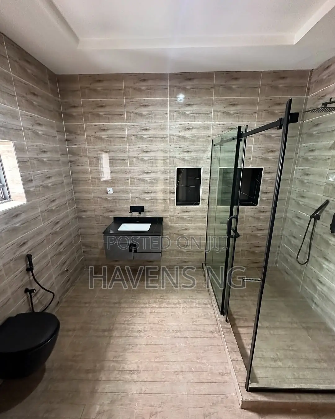 5bdrm Duplex in Galadimawa for sale in Galadimawa