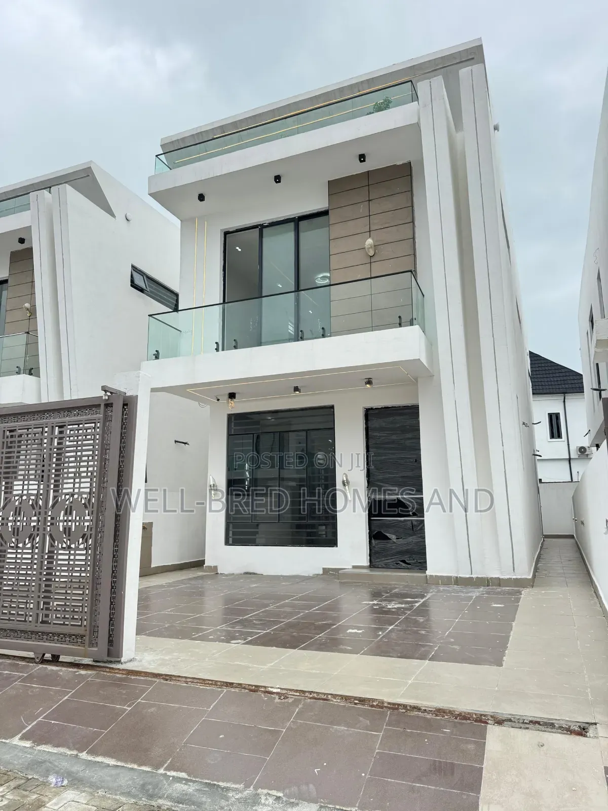 4bdrm Duplex in Lekki for sale in Lekki