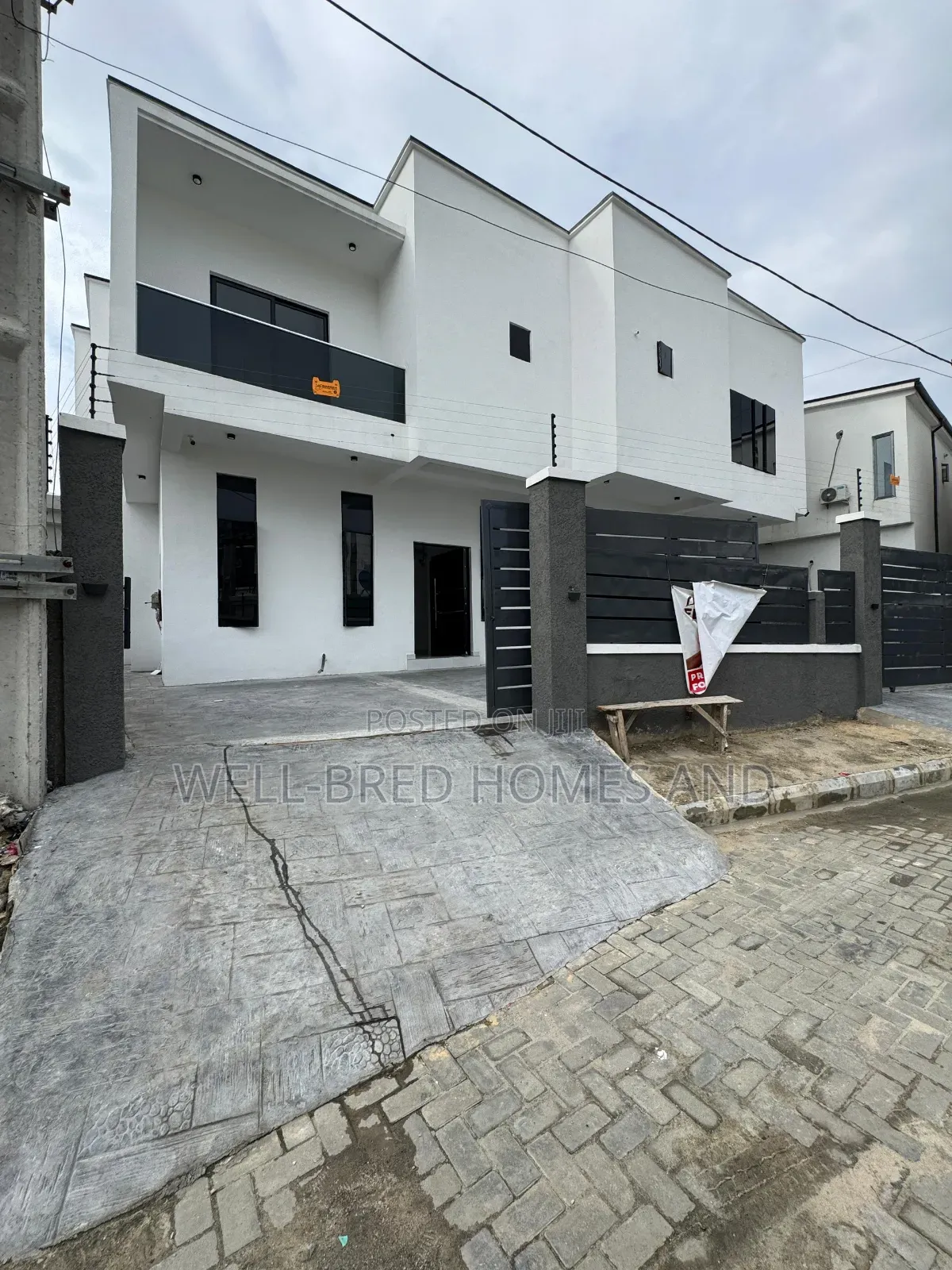 4bdrm Duplex in Lekki for sale in Lekki