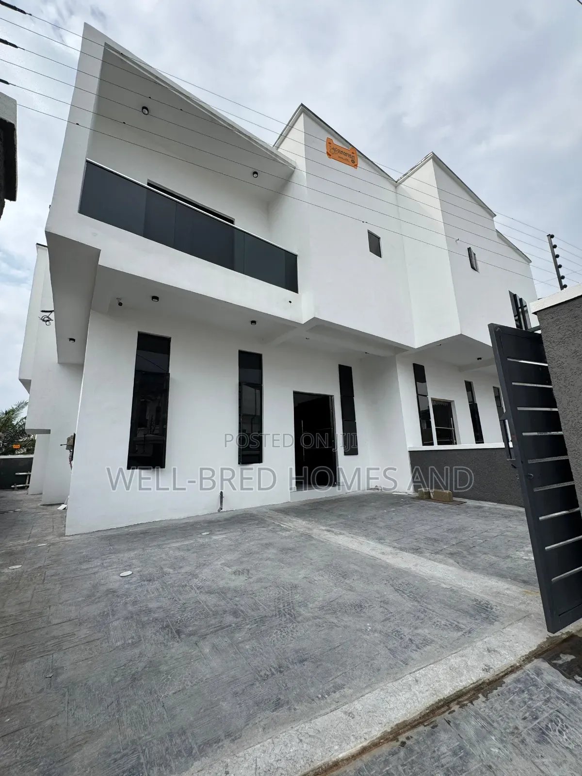 4bdrm Duplex in Lekki for sale in Lekki
