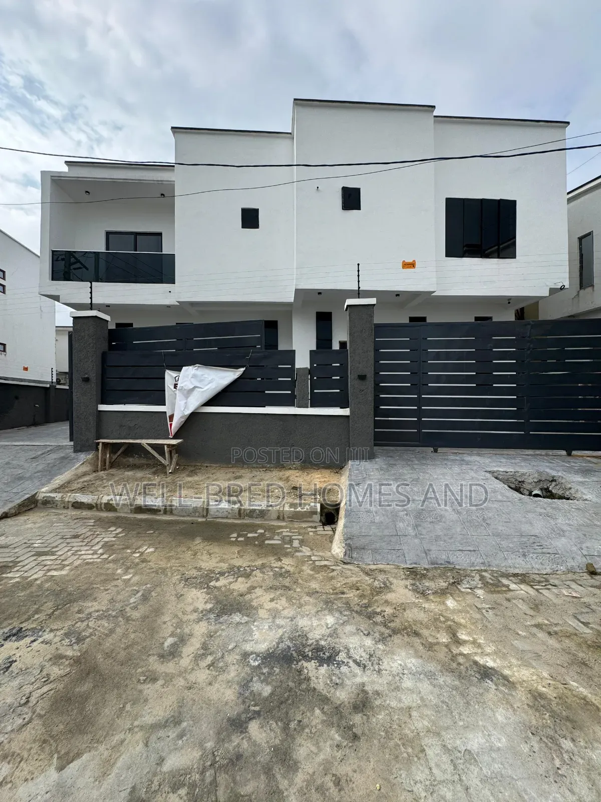 4bdrm Duplex in Lekki for sale in Lekki