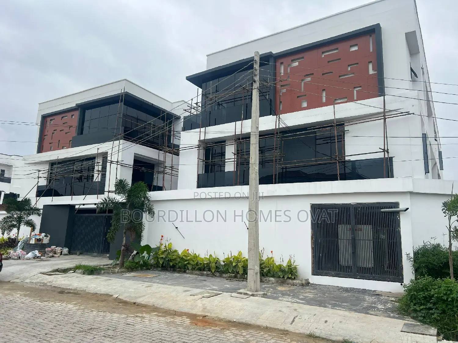4bdrm Duplex in Lekki Phase 1 for sale in Lekki Phase 1