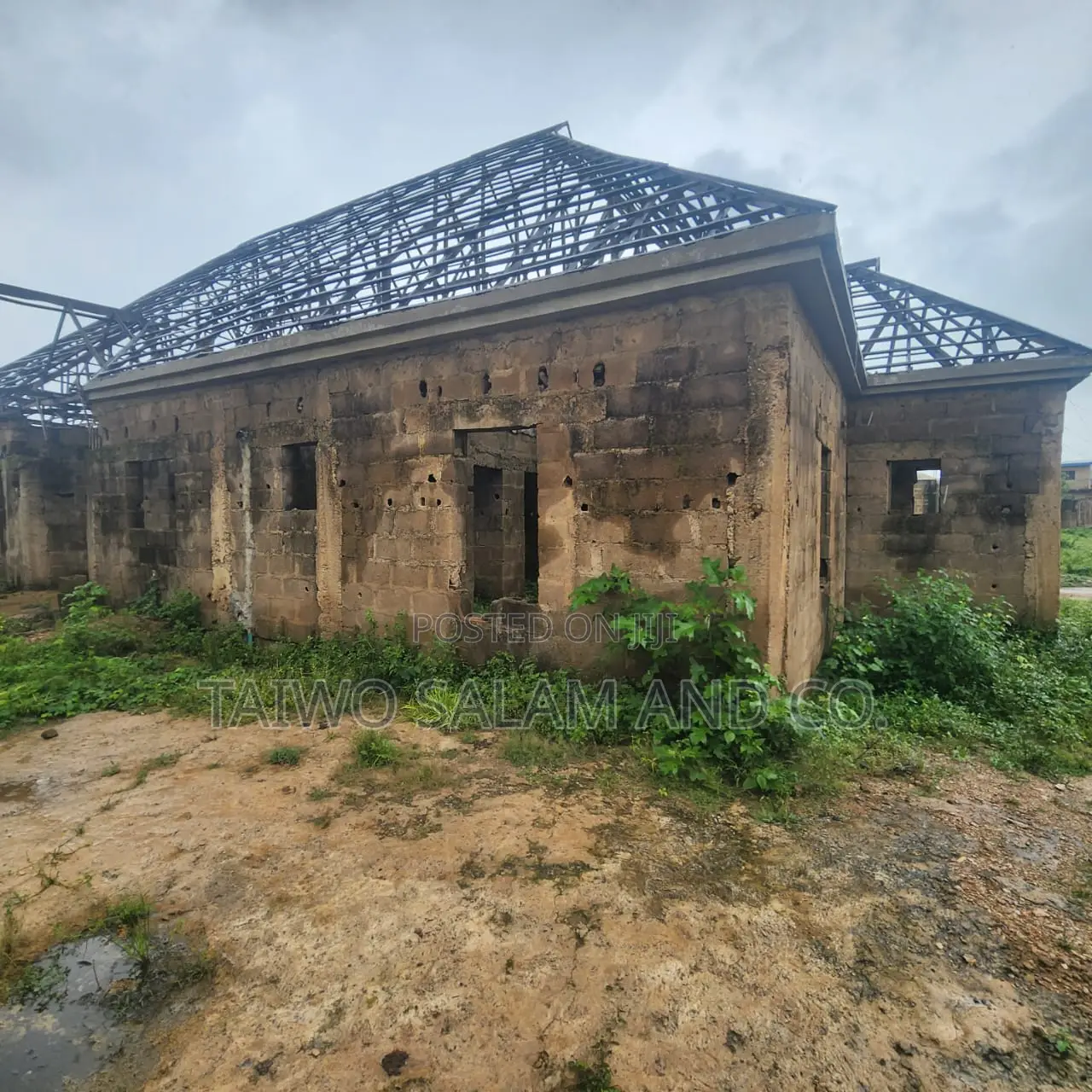 3bdrm Bungalow in Akala Express for sale in Akala Express