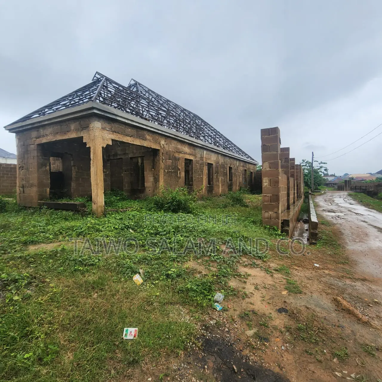 3bdrm Bungalow in Akala Express for sale in Akala Express