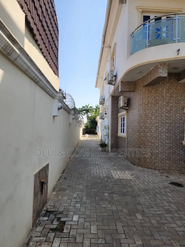 5bdrm Mansion in Gwarimpa 1St Avenue, Gwarinpa for sale in Gwarinpa
