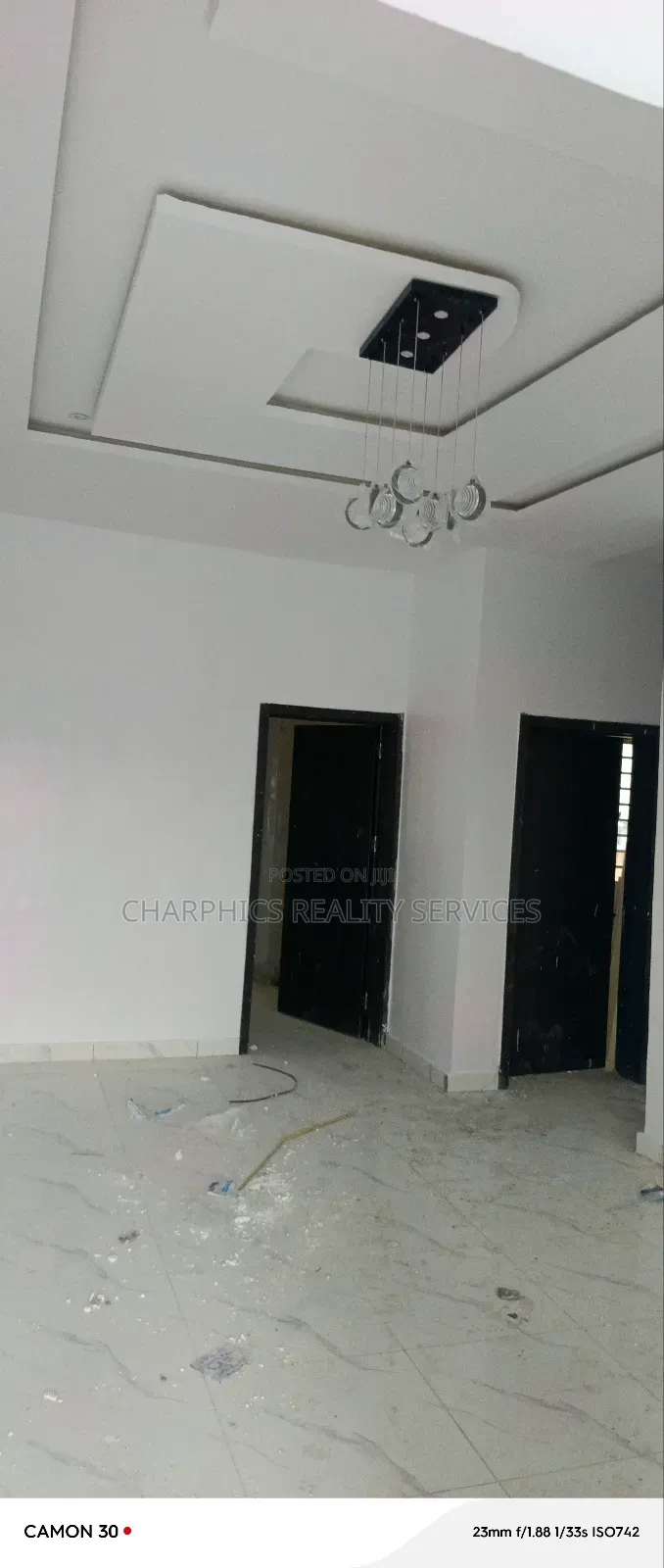 3bdrm Block of Flats in Surulere for sale in Surulere