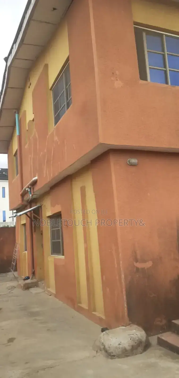 3bdrm Block of Flats in Agbe Road, New Oko for sale in New Oko Oba