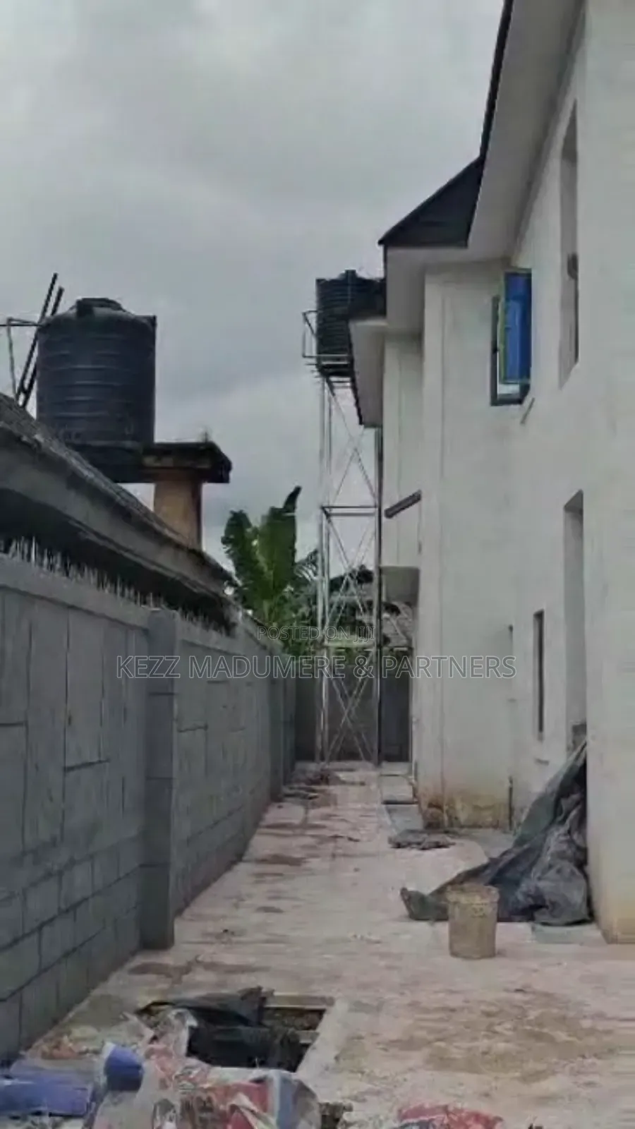 4bdrm Duplex in In An Estate Sars, Port-Harcourt for sale in Port-Harcourt