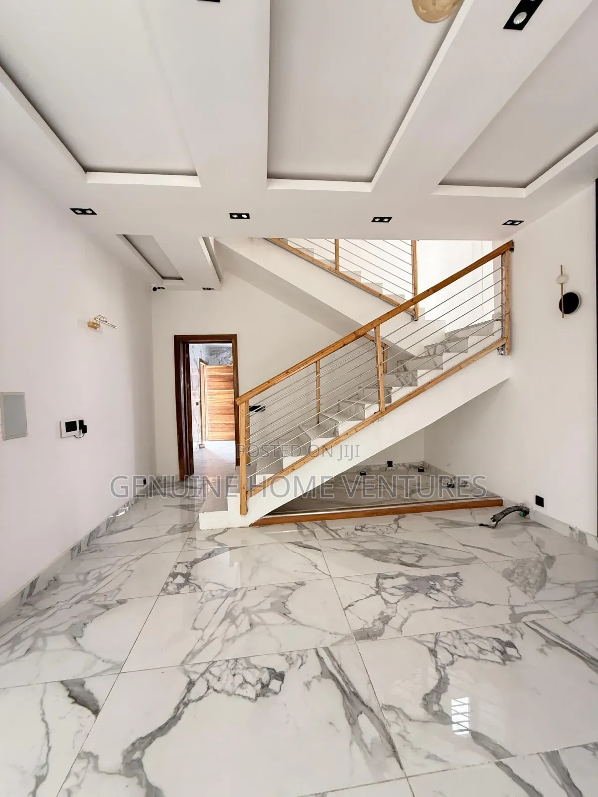 5bdrm Duplex in Osapa Lekki for sale in Osapa london
