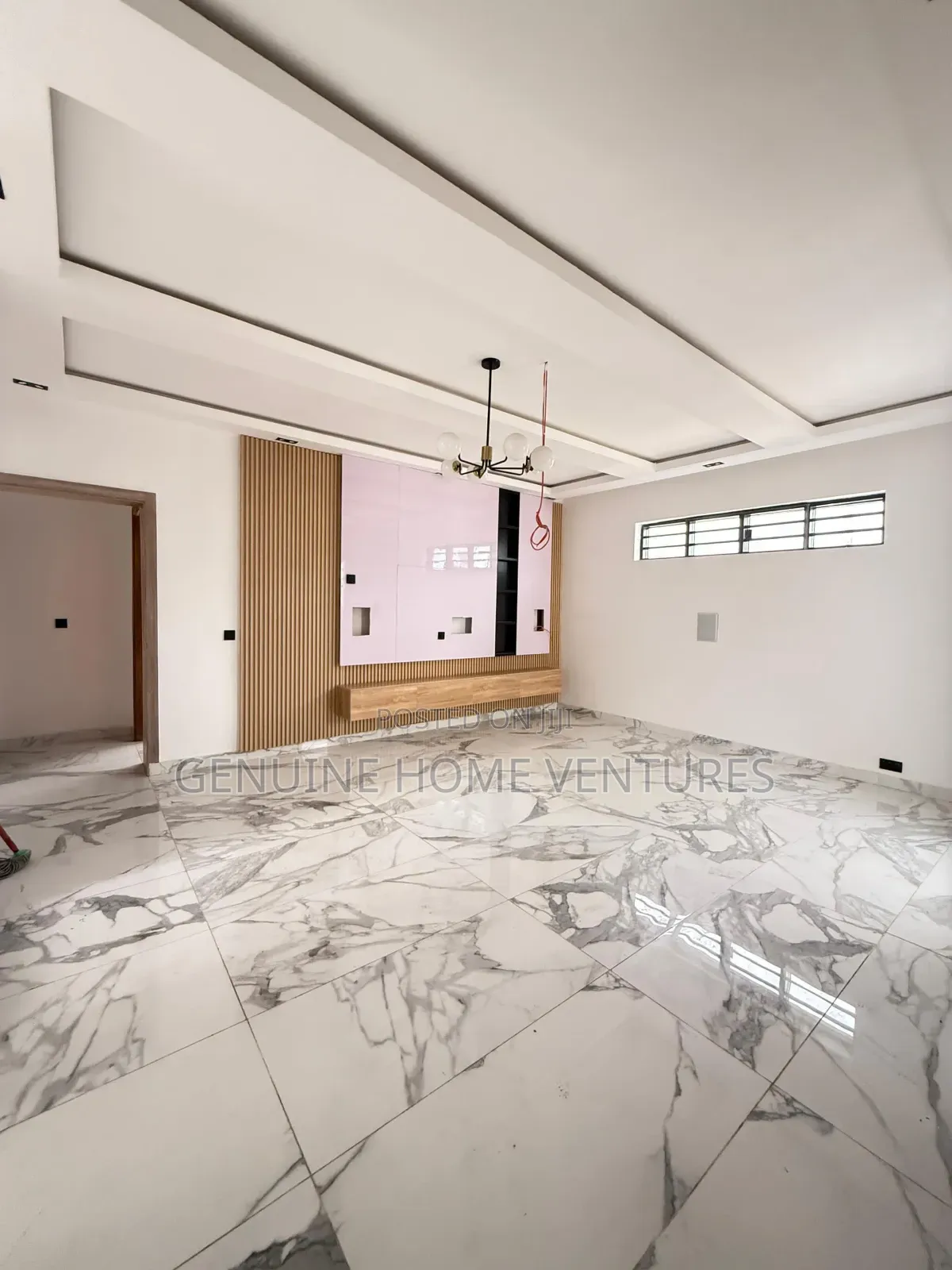 5bdrm Duplex in Osapa Lekki for sale in Osapa london