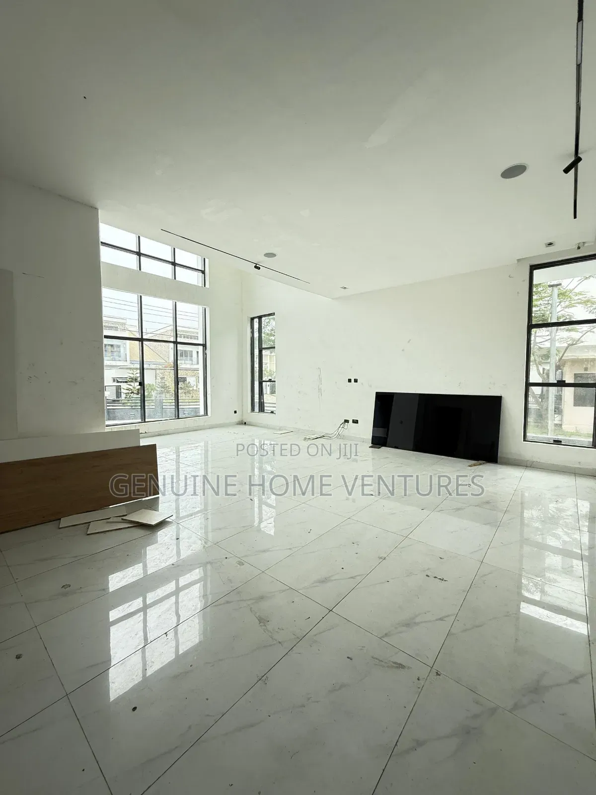 5bdrm Duplex in Osapa Lekki for sale in Osapa london