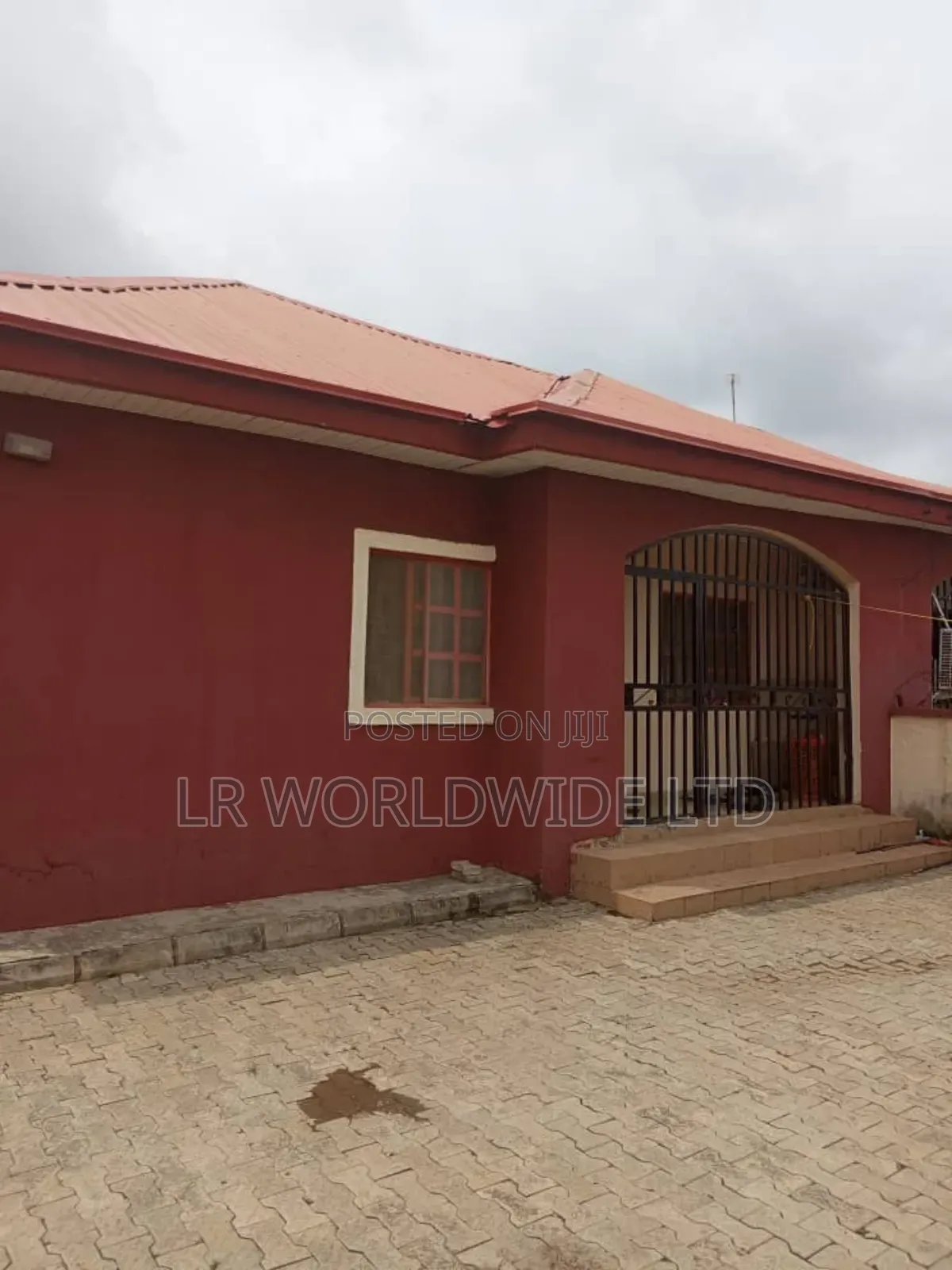 2bdrm Bungalow in Trademore, Lugbe District for sale in Lugbe District